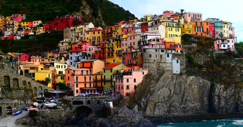 pexels photo 10115919 10115919 2 Explore the vibrant colors and stunning seaside cliffs of Cinque Terre's iconic village in Italy's Liguria region.